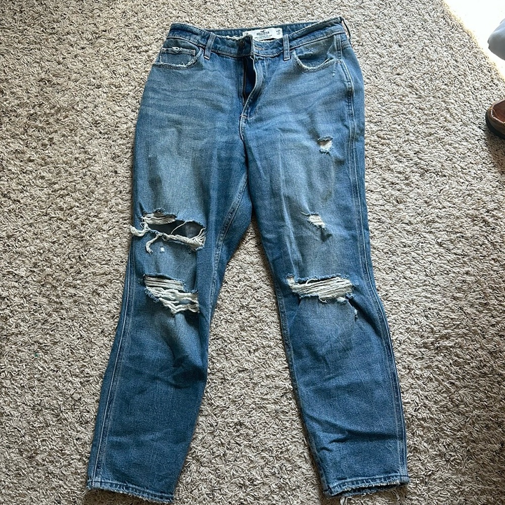 Hollister curvy high rise mom Jean